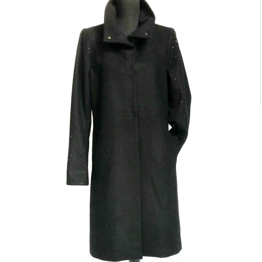 BEADED EVENING COAT/NEW YORK AND COMPANY